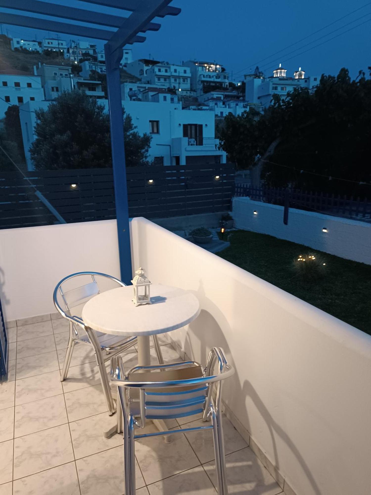 Nissea Studios - πρώην Dora 2 Studios - Μπατσί Εξωτερικό φωτογραφία
